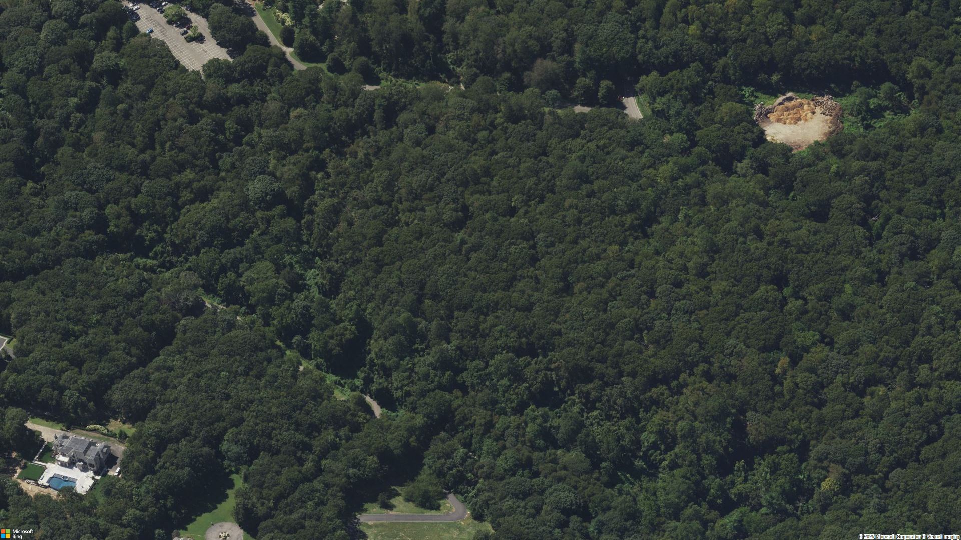 Overhead image of Oyster Bay, NY.