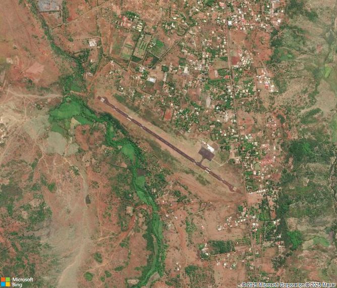Взлётно-посадочная полоса Antsiranana Arrachart Airport
