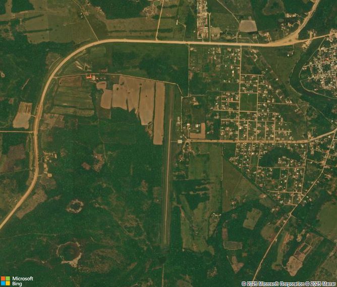 Взлётно-посадочная полоса Reyes Airport