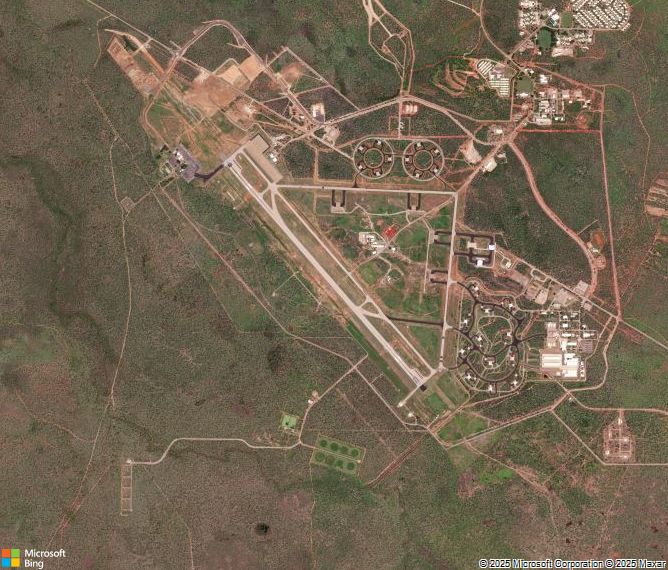 Взлётно-посадочная полоса Katherine Tindal Airport