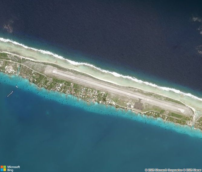 Взлётно-посадочная полоса Rangiroa Airport