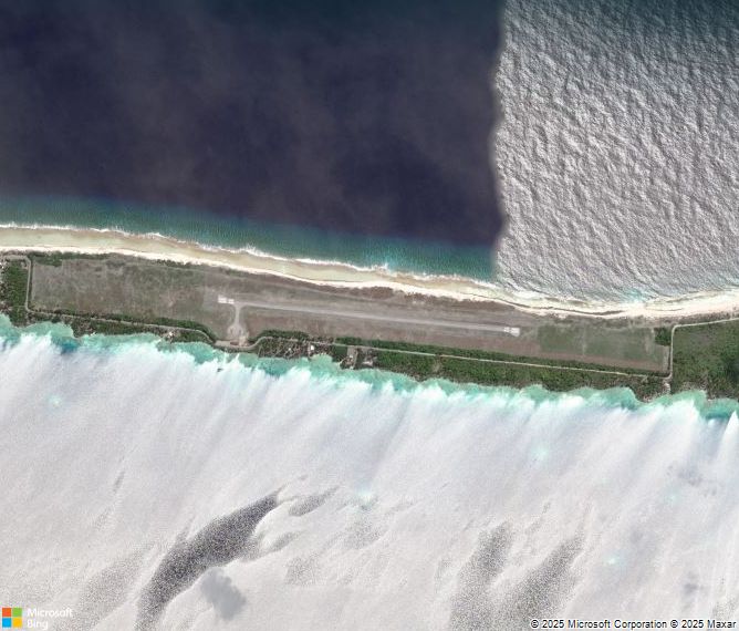 Взлётно-посадочная полоса Aratika Airport