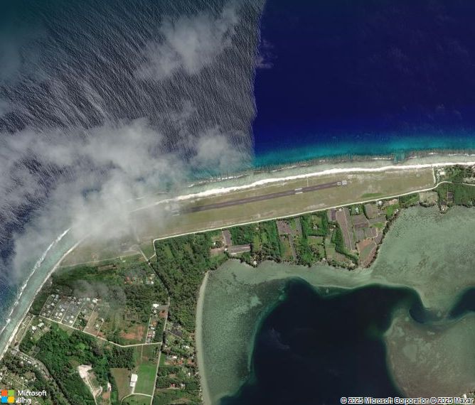 Взлётно-посадочная полоса Huahine Fare Airport