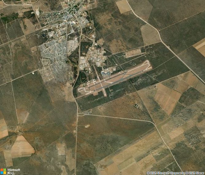 Взлётно-посадочная полоса Grootfontein Air Force Base