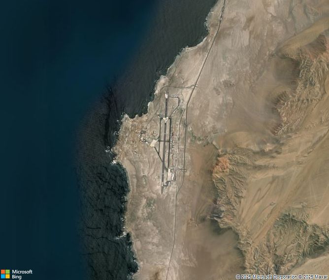 Взлётно-посадочная полоса Iquique Diego Aracena International Airport