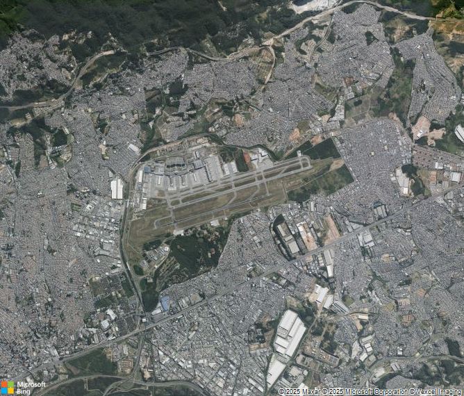 Взлётно-посадочная полоса Sao Paulo Guarulhos International Airport