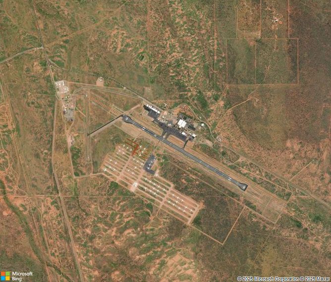 Взлётно-посадочная полоса Alice Springs Airport