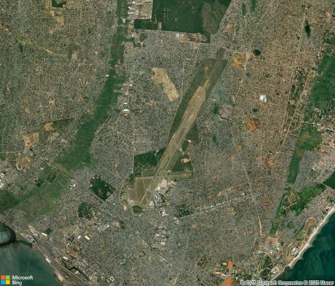 Взлётно-посадочная полоса Maputo International Airport