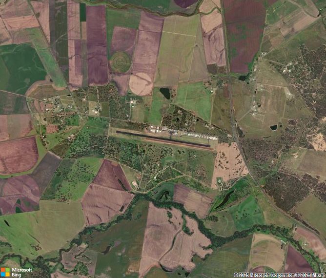 Взлётно-посадочная полоса Warwick Airport