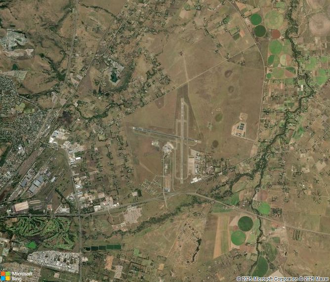 Взлётно-посадочная полоса Bloemfontein Airport