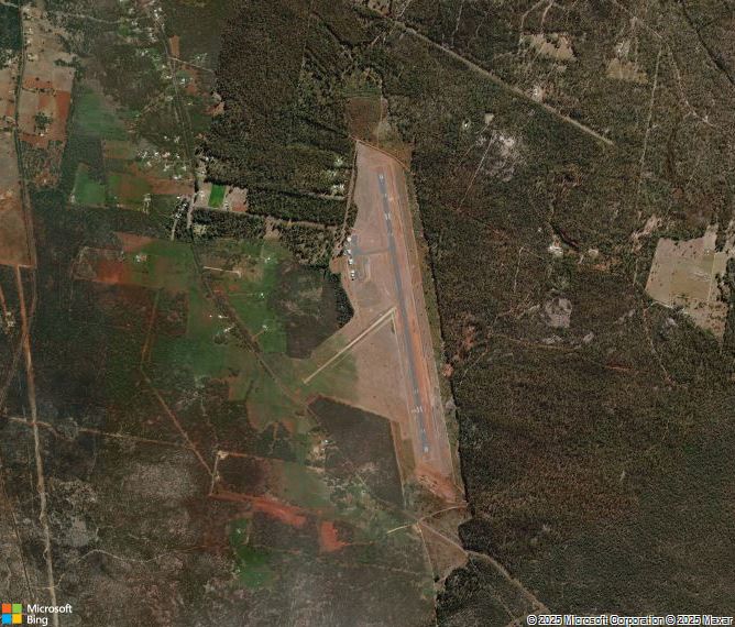 Взлётно-посадочная полоса Inverell Airport