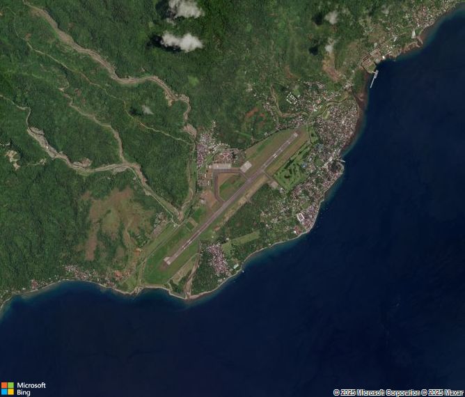 Взлётно-посадочная полоса Ambon Pattimura Airport