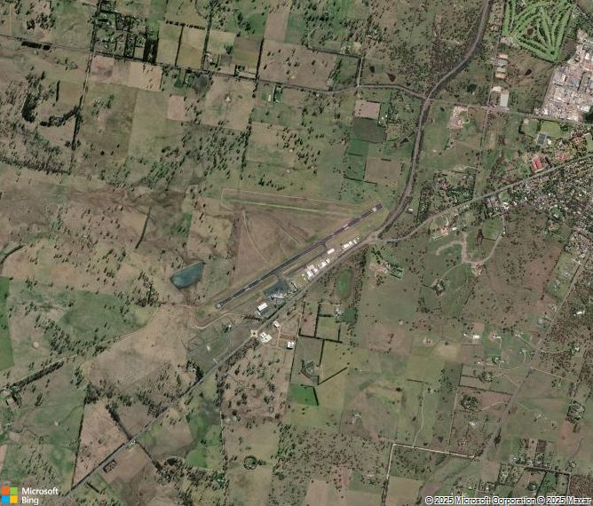 Взлётно-посадочная полоса Armidale Airport