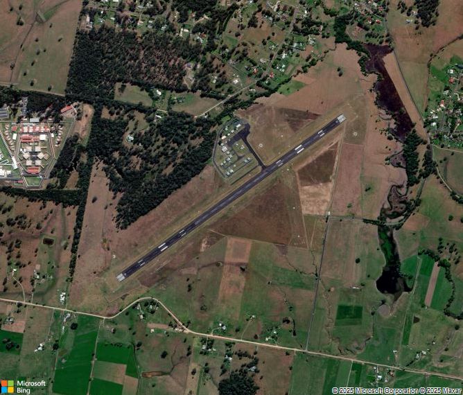 Взлётно-посадочная полоса Kempsey Airport