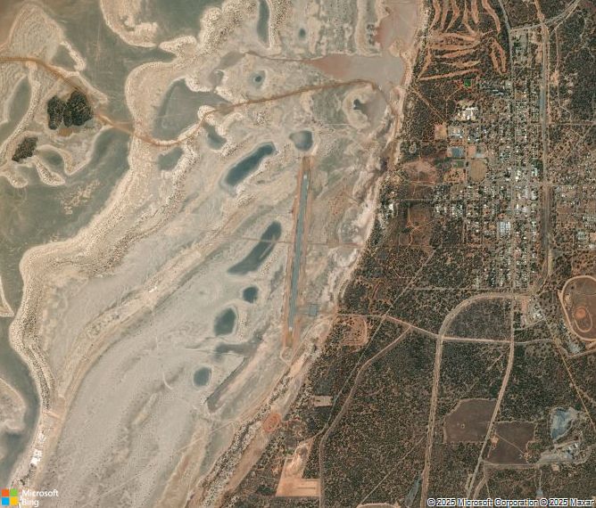 Взлётно-посадочная полоса Norseman Airport