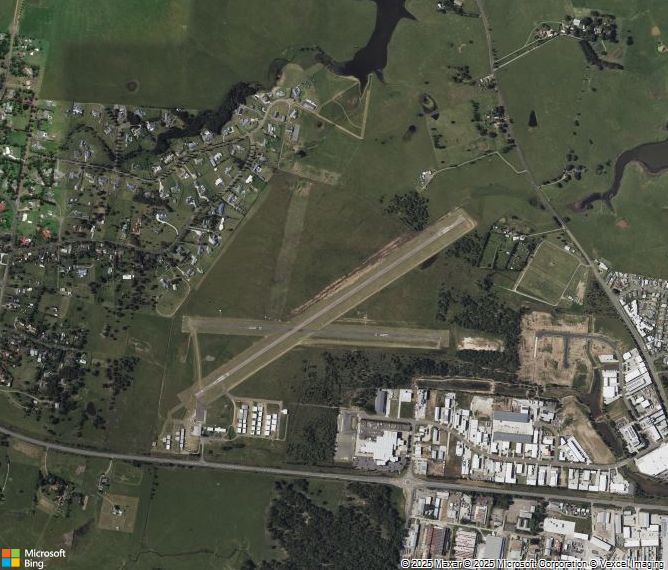 Взлётно-посадочная полоса Maitland Airport