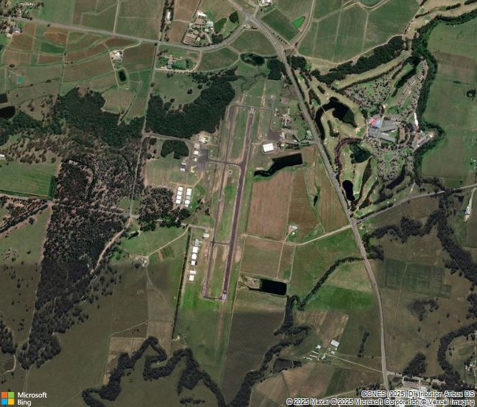 Взлётно-посадочная полоса Cessnock Airport