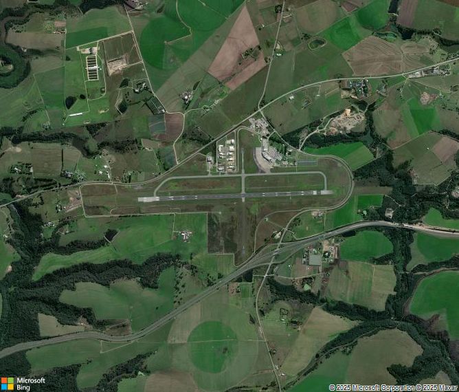 Взлётно-посадочная полоса George Airport