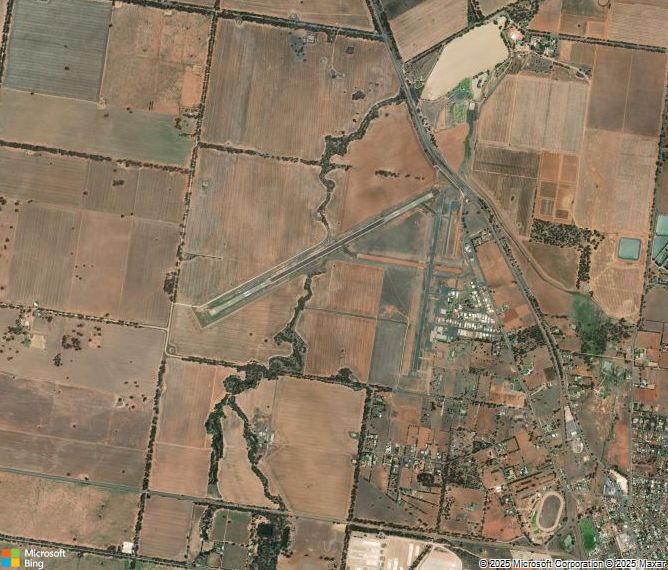 Взлётно-посадочная полоса Temora Airport