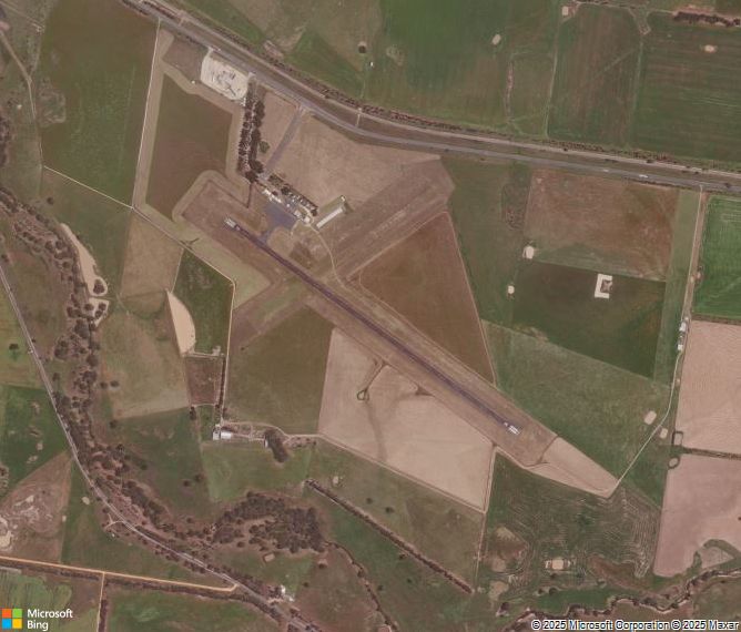 Взлётно-посадочная полоса Ararat Airport