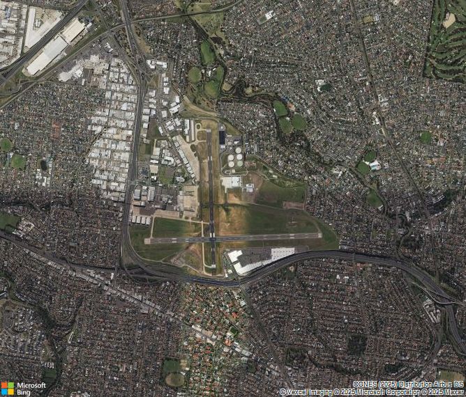 Взлётно-посадочная полоса Melbourne Essendon Airport