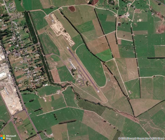 Взлётно-посадочная полоса Tokoroa Airfield