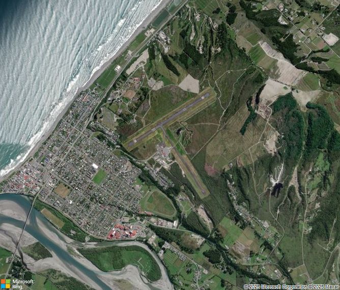 Взлётно-посадочная полоса Hokitika Airport