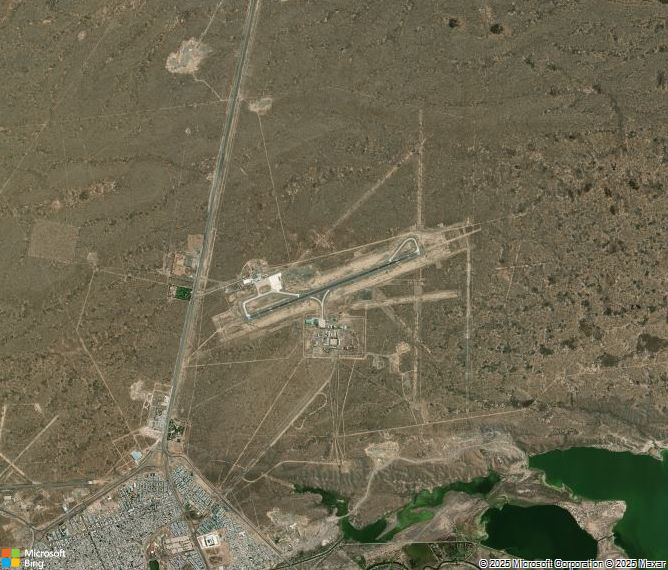 Взлётно-посадочная полоса Trelew Almirante Marco Andres Zar Airport