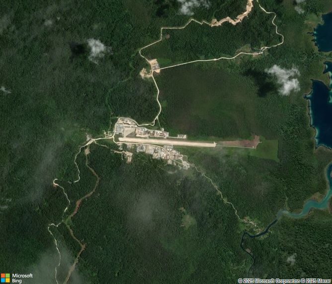 Взлётно-посадочная полоса Moro Airport