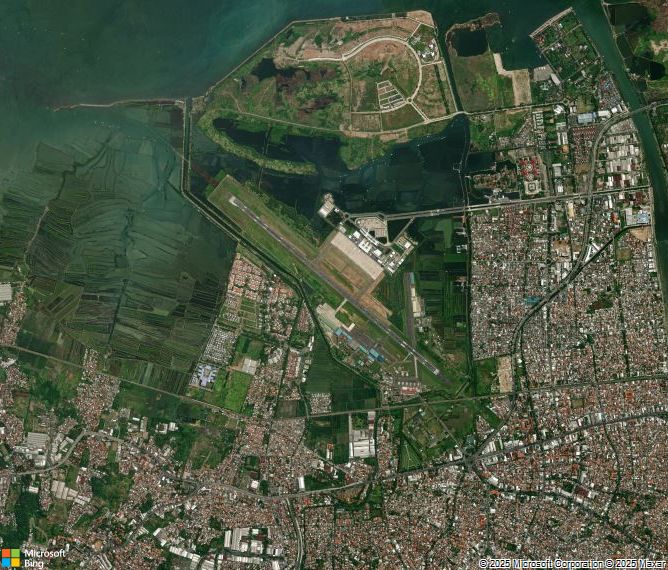 Взлётно-посадочная полоса Semarang Achmad Yani International Airport