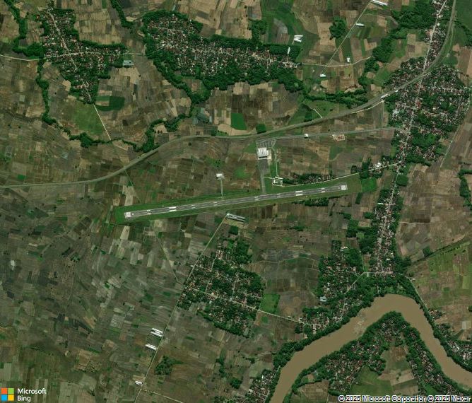 Взлётно-посадочная полоса Cepu Airport