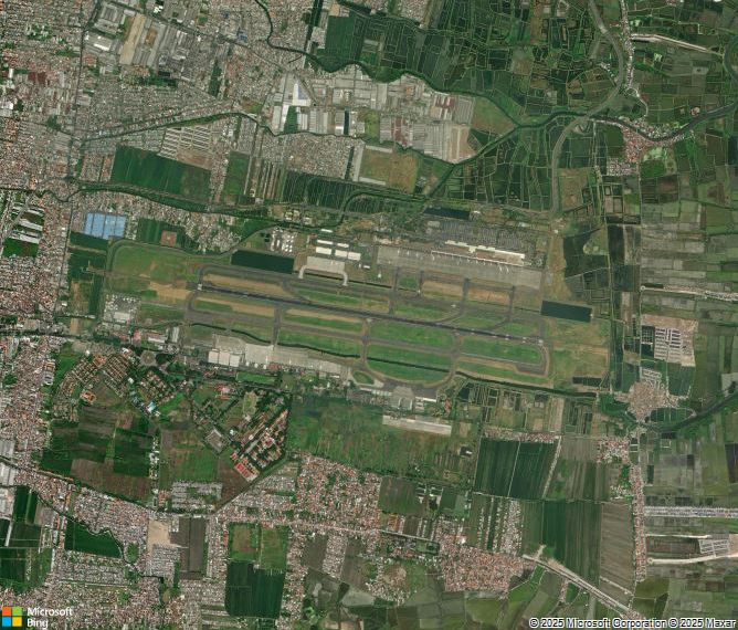 Взлётно-посадочная полоса Surabaya Juanda International Airport