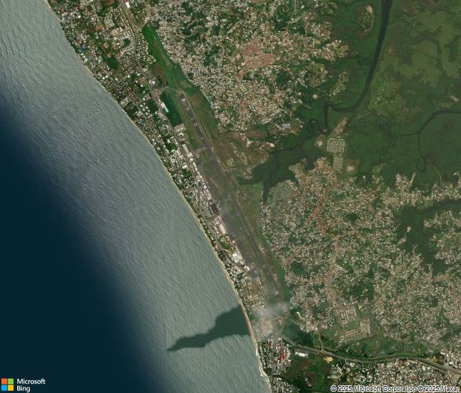 Взлётно-посадочная полоса Libreville International Airport