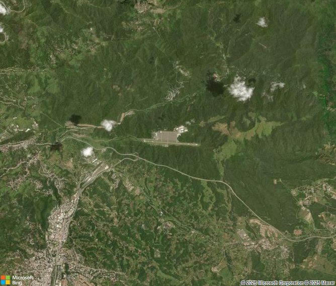 Взлётно-посадочная полоса Caracas Oscar Machado Zuloaga Airport