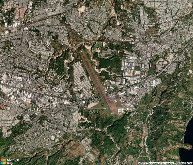 Взлётно-посадочная полоса San Salvador Ilopango International Airport