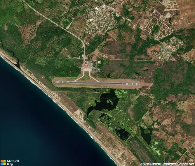 Взлётно-посадочная полоса Zihuatanejo Ixtapa International Airport