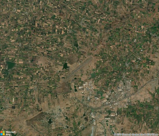 Взлётно-посадочная полоса Latur Airport
