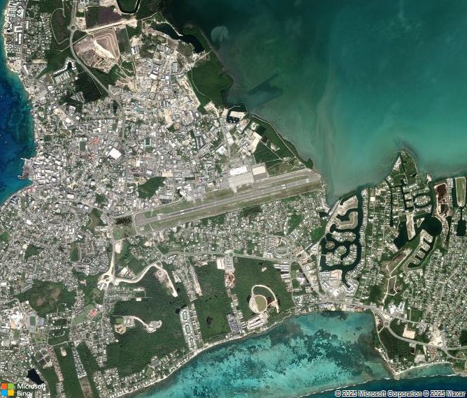 Взлётно-посадочная полоса George Town Owen Roberts International Airport