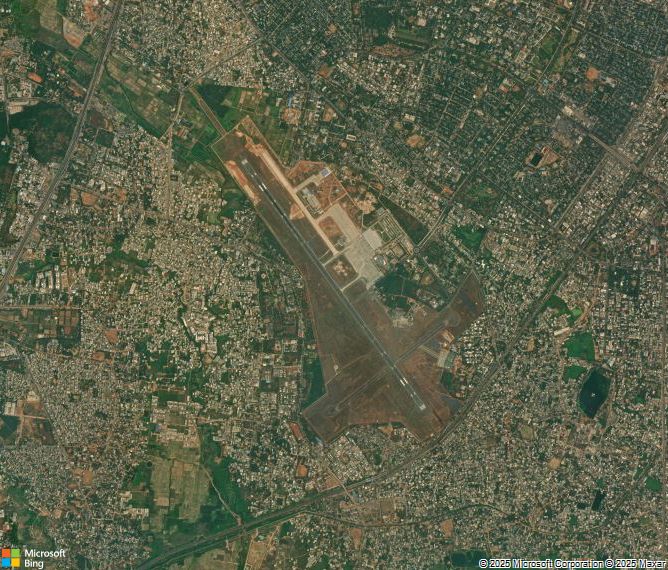 Взлётно-посадочная полоса Bhubaneswar Biju Patnaik International Airport