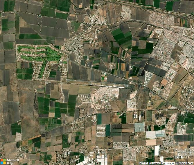 Взлётно-посадочная полоса Celaya Captain Rogelio Castillo National Airport