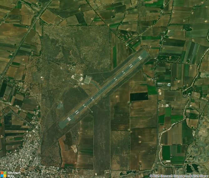 Взлётно-посадочная полоса Keshod Airport
