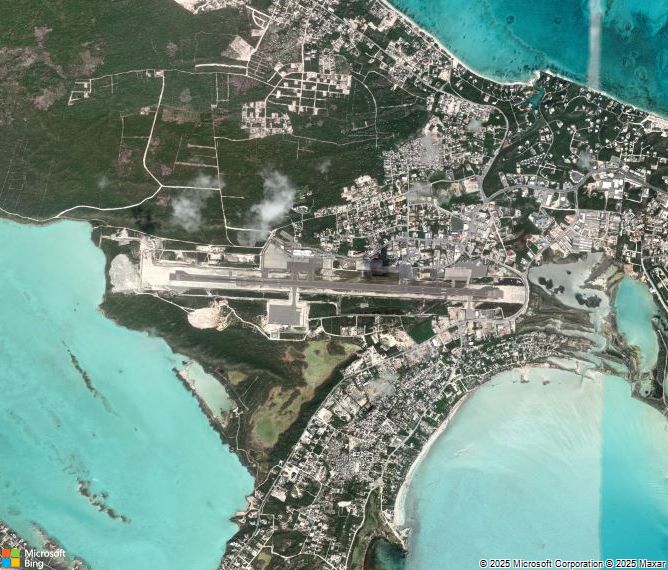 Взлётно-посадочная полоса Providenciales International Airport