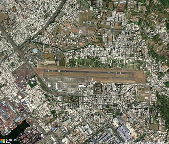 Взлётно-посадочная полоса Kaohsiung International Airport
