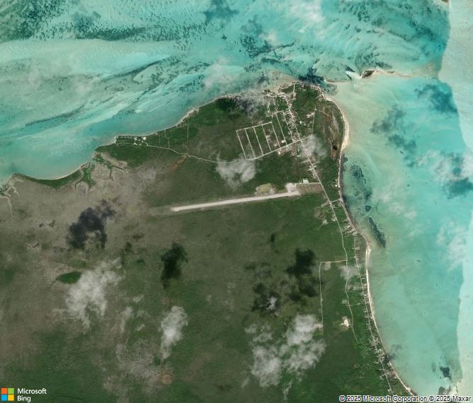 Взлётно-посадочная полоса Mangrove Cay Clarence A. Bain Airport