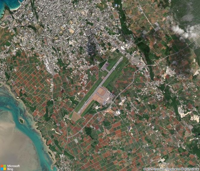 Взлётно-посадочная полоса Miyako Airport
