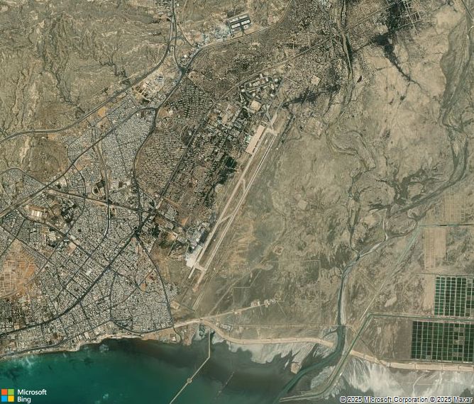 Взлётно-посадочная полоса Bandar Abbas International Airport