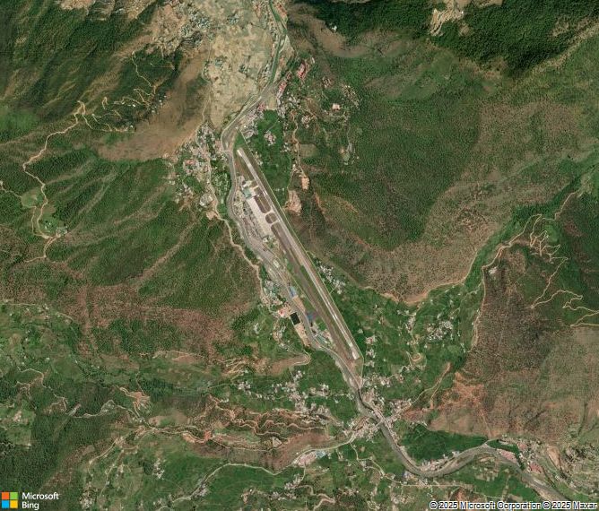 Взлётно-посадочная полоса Paro Airport