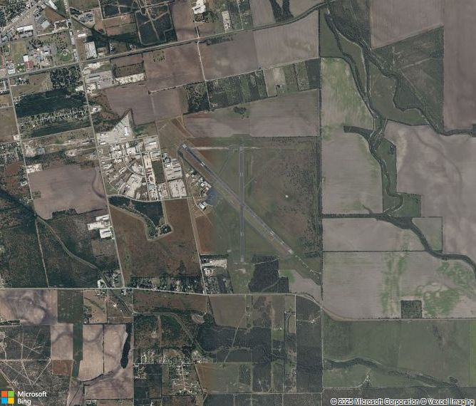 Взлётно-посадочная полоса Alice International Airport