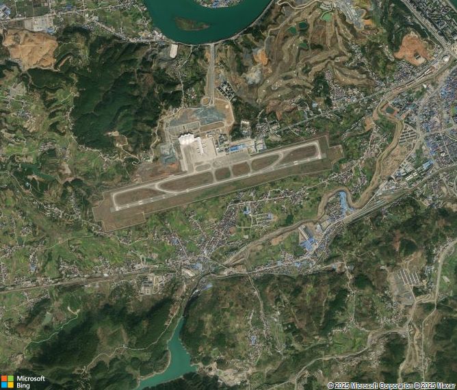 Взлётно-посадочная полоса Dayong Zhangjiajie Hehua Airport