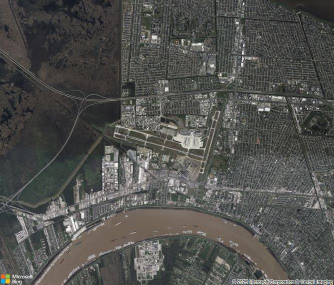 Взлётно-посадочная полоса New Orleans Louis Armstrong International Airport